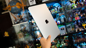 MacBook Air 15 นิ้ว ปี 2025 ของแท้ 100% แล็ปท็อป AI ชิป M4 หน้าจอ Liquid Retina แรม 16GB ความจุ 512GB SSD กล้อง 12MP พร้อม Touch ID - Product Image 3