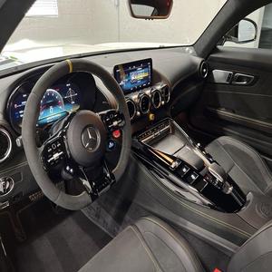 Mercedes-Benz AMG GT S Coupé Deportivo de Lujo, Superventas 2020, Paquete Tecnológico, Motor V8 Turbo de 4.8L y 503HP, Asientos de Cuero - Product Image 4