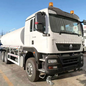 MEILLEURE OFFRE Camion-citerne d'eau d'occasion SINOTRUK HOWO T-X 6x4 20 CBM - Product Image 1