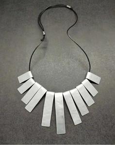 Bijoux fantaisie collier métal luxe nouveauté vente en gros ensemble de bijoux filles femmes colliers bijoux accessoires chaîne broches - Product Image 1