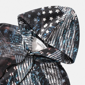 เสื้อฮู้ดดี้ผู้ชายสำหรับฤดูหนาว คุณภาพสูง ผ้าฝ้ายและโพลีเอสเตอร์ฟลีซ 340 กรัม เสื้อพูลโอเวอร์ปักโลโก้แบบกำหนดเอง ทรงไหล่ตก - Product Image 3