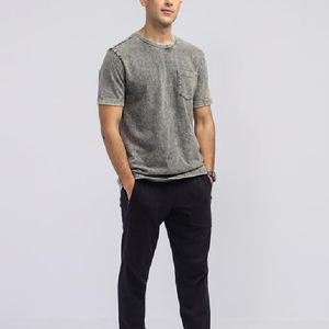 Camiseta con estampado de lavado ácido de gran tamaño de algodón 100% para hombre, diseño personalizado, ajuste holgado, hombros caídos, secado rápido, peso pesado - Product Image 3