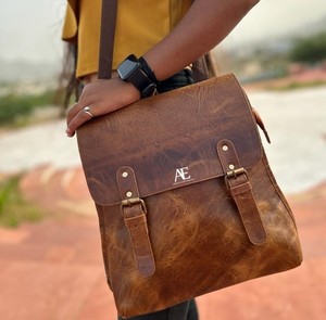 New Style Vintage Look Brown Crunch Leather Backpack Travel Backpack Office Leather Large Capacity Travel <b>Bag</b> for <b>Men</b> and Women - Product Image 1