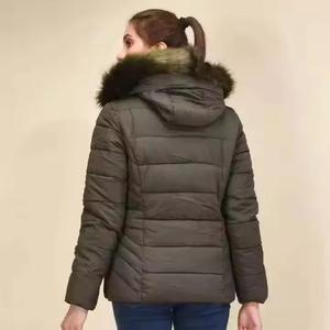 เสื้อแจ็คเก็ตพัฟเฟอร์ลำลองสำหรับผู้ชายสำหรับฤดูหนาว  พร้อมโลโก้ด้านหน้า ระบายอากาศได้ดีและแห้งเร็ว คุณภาพสูง - Product Image 5