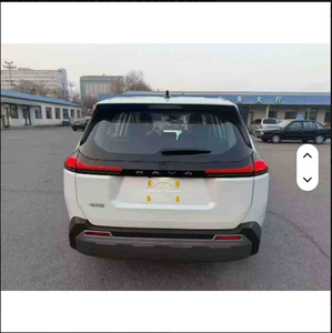 Vente en gros RAV4 Hybride 2025 SUV 4.5L Aspiré Naturellement Automatique Euro IV 5 Portes 5 Sièges Gauche R18 Toit Panoramique Cuir - Product Image 4