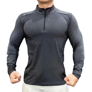 T-shirt de sport pour homme à manches courtes, col en V, fermeture éclair quart de tour, séchage rapide, personnalisé, écologique, orné de strass, coupe classique - Product Image 1