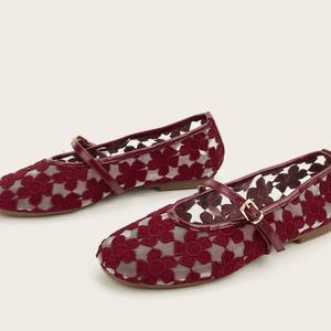 รองเท้าผ้าใบพื้นเรียบสีดินเหนียว รองเท้าลำลองแบบสวม ระบายอากาศได้ดี ผ้าลินิน สำหรับฤดูร้อน ผู้หญิง แรงบันดาลใจจากธรรมชาติ รองเท้าพื้นเรียบ น้ำหนักเบา - Product Image 1