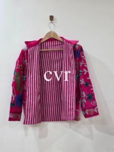 Manteau de luxe pour femme en velours Suzani fait main, brodé à la main, éco-responsable, style bohème d'hiver, vêtement d'extérieur ouzbek, idéal pour les fêtes - Product Image 3
