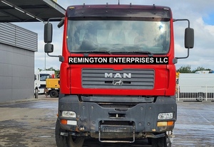 Camion benne basculante MAN TGA 35.D28 8x4 Diesel 2003, transmission manuelle, 410 CV, occasion à prix abordable - Product Image 1