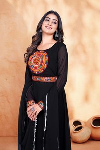Nuevo Vestido Festivo con Dupatta, Tela Georgette, Bordado, Borde de Encaje Kodi, Estilo Casual para Fiesta, Reversible - Product Image 5