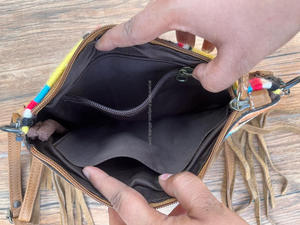 Nouveau Western usiné à la main en cuir frange selle couverture bracelet fronde sac à main vente chaude 100% en cuir véritable femmes sacs à main - Product Image 6