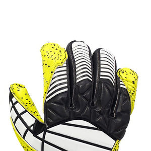 Guantes profesionales de portero de fútbol para adultos y jóvenes, diseño personalizable, escena informal, precio de fábrica al por mayor - Product Image 5