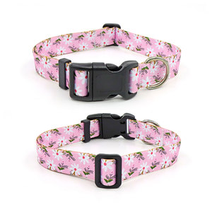 Collier pour chien réglable à imprimé floral personnalisé, fermeture à boucle en nylon, pour petits chiens, toutes saisons - Product Image 1