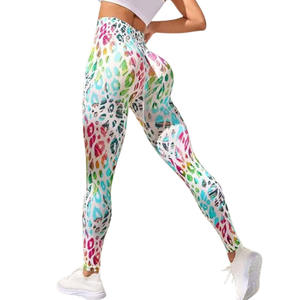 Pantalones de yoga deportivos informales de alta calidad para mujer, mallas transpirables ligeras sin costuras para entrenamiento, cintura con logotipo para uso en el gimnasio - Product Image 5