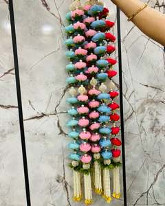 Guirnalda de Flores de Peonía Artificial Hecha a Mano con Borlas de Perlas para Bodas Indias y Decoración Festiva - Product Image 1