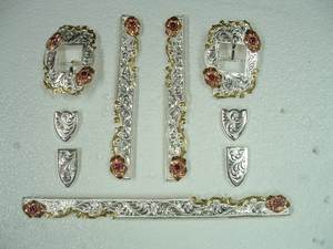 Esquineros y Conchos de Estilo Occidental Hechos de Aluminio de Alta Calidad Plateados con Acabado Pulido Plateado para Sillas de Montar Occidentales - Product Image 3