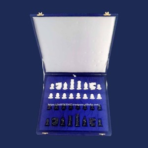 Juego de Ajedrez de mármol al por mayor juegos de mesa de calidad con monedas en blanco y negro caja Veet duradera con embalaje de regalo - Product Image 2