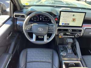 Camioneta Toyota Tacoma TRD Sport 2024 Usada en Excelentes Condiciones - Product Image 3