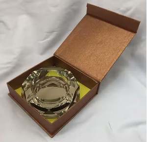 Cendrier en verre de cristal de 15 cm de qualité incroyable vendu au prix de gros cendrier en verre de cristal de style simple clair et attrayant - Product Image 4