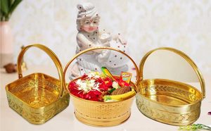 Panier de prière traditionnel en laiton de forme ovale / Pooja Dalia (or) Fait à la main par Adiba Home Decor - Product Image 4