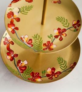Moderno Soporte de Pastel de Dos Niveles de Latón Pintado a Mano con Diseño Floral, Elegante Plato de Servicio de Metal Dorado de Lujo para Cupcakes, Ideal para Fiestas - Product Image 3