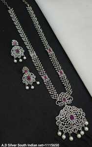 ENSEMBLE DE COLLIER DE MARIÉE EN DIAMANT AMÉRICAIN ET BOUCLES D'OREILLES CLASSIQUES ET DE HAUTE QUALITÉ ENSEMBLE DE BIJOUX DE MARIAGE POUR FEMMES DE STYLE CLASSIQUE - Product Image 3