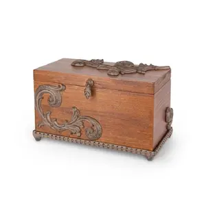 复古首饰盒，带精美雕刻实心彩绘盒，用于珠宝存储设计多个木制珠宝