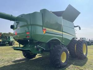 Qualité assez utilisée 2021 John pour Deere Combines S780 Moissonneuse-batteuse à vendre - Product Image 3