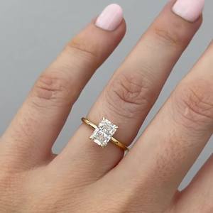 10x7มม. แหวนหมั้นเพชรโมอิสใสตัด | โซลิแทร์สี่ง่าม | เครื่องประดับทองเงินเจ้าสาวในงานแต่งงาน - Product Image 2