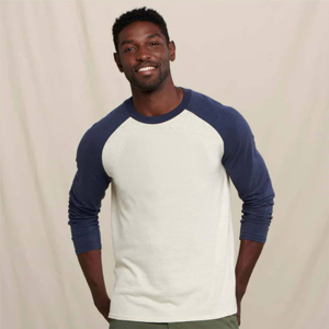 Camiseta de mezcla de cáñamo y algodón orgánico transpirable para Mujer | Naturalmente hipoalergénica, ultra cómoda, perfecta para pieles sensibles - Product Image 3