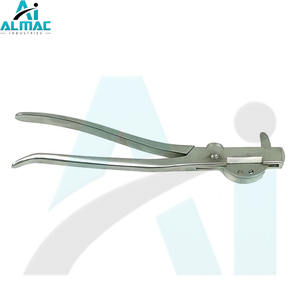 ALMAC Verboczy Emasculator Herramienta de castración de acero inoxidable quirúrgico veterinario para terneros de ganado para uso en granjas y ranchos - Product Image 1