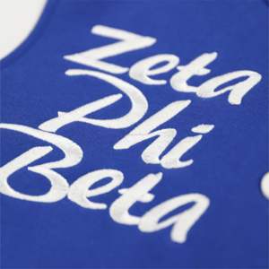 Chaqueta polar ZPB-Blanco y azul real | 60% algodón 40% poliéster | Chaqueta Zeta Phi Beta con logotipo bordado en la parte delantera y estampado - Product Image 5