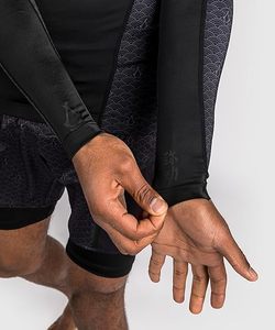 Personnalisé de haute qualité hommes femmes Rash Guard UPF 50 + UV Protection solaire séchage rapide épissure Compression maillots de bain longs - Product Image 6