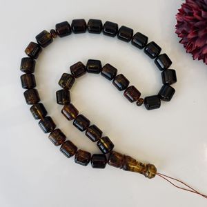 Misbaha en ambre vert de la Baltique, perles naturelles en forme de baril avec des inclusions végétales - Product Image 4
