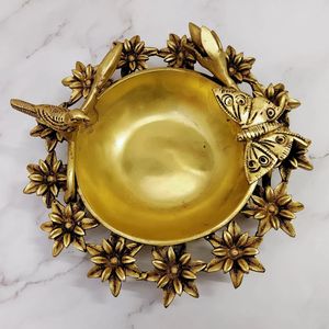Belle pièce maîtresse de bol en métal Urli pour décoration de table donnant une touche ethnique élégante au salon - Product Image 5