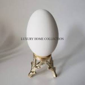 ชั้นวางไข่โลหะทำด้วยมือสีทองพร้อมรายละเอียดที่หรูหราเพื่อโซลูชันการจัดเก็บที่ใช้งานได้จริงในห้องครัวของคุณ - Product Image 5