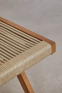 Chaise de salle à manger pliante en bois de teck au design moderne avec siège tissé pour la maison, l'appartement ou la villa - Product Image 5