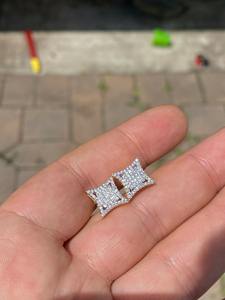 Pendientes de Diamante Moissanite VVS Hechos a Mano con Diseño de Cometa en Plata 925 Chapada en Oro, Joyería Minimalista a Bajo Precio - Product Image 2