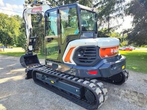Mini-excavatrice compacte sur chenilles de 8 tonnes avec moteur Doosan 12 kW, puissance de creusement élevée pour la construction, l'agriculture et l'aménagement paysager - Product Image 4