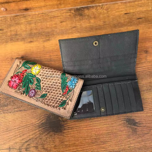 Portefeuille long floral en cuir repoussé fait à la main pour porte-cartes en cuir véritable pour femmes portefeuilles de luxe à deux volets en cuir de vachette occidental - Product Image 5