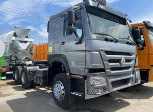 Meilleures ventes authentiquesH0w0 Truck Head 6X4 371Hp S1n0truk Tra1ler P0werful Tract0r Truck for L0w Sale - Product Image 4