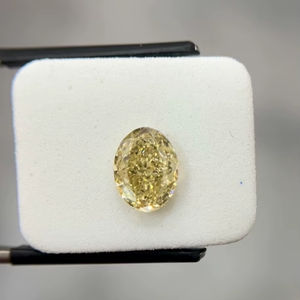 Diamante Natural Suelto de Corte Ovalado en Color Amarillo Marrón de Lujo, 2.08 Ct, Claridad SI1, Certificado 100% Real, Pulido EX, Simetría VG - Product Image 1