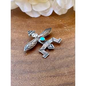Pin de Plata de Ley y Turquesa Hecho a Mano Estilo Navajo Vintage, Joyería Coleccionable Cultural - Product Image 2