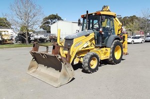 รถตักล้อยางมือสอง John Deere 335P รุ่นดั้งเดิม พร้อมขาย - Product Image 5