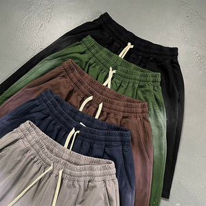 Short vintage personnalisé pour hommes, teinture solaire, délavé à l'acide, 100% coton, motif solide, impression bouffante sur les bords bruts - Product Image 3