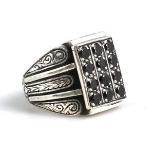 Bague pour homme en rhodium plaqué or 14 carats avec pierre en zircon noir - Product Image 2