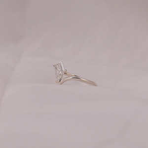 Or massif 14K Design personnalisé Unique Art Déco Portrait Cut Bague de fiançailles Cerf-volant Portrait Cut Lab-Grown Diamond Solitaire Trendy - Product Image 2