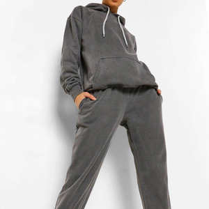 Sudadera de Invierno para Mujer de Alta Calidad, Tejido de Punto Estampado Lavado al Ácido, Anti-Pilling, Transpirable, con Logotipo Frontal y Bolsillos - Product Image 4