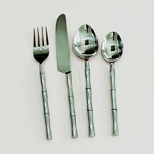 Nouvel ensemble de couverts de luxe personnalisé du Portugal à vendre avec un design unique de poignée torsadée plaquée argent - Product Image 3
