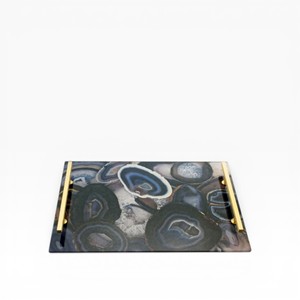 Plateau rectangulaire en agate naturelle aux tons terreux mélangés avec des segments de cristal polis et des poignées en finition argent - Product Image 2